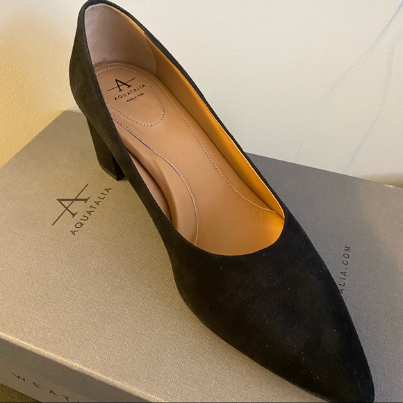 Aquatalia Kayleigh Black Suede Pump - Picture 9 of 9
